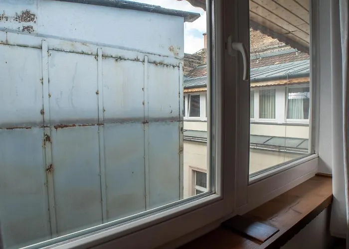 Opera16 Guestrooms 4*