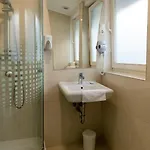 Opera16 Guestrooms 4*