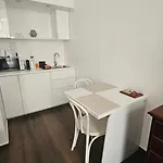 Opera16 Guestrooms 부다페스트