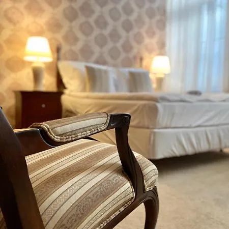 Opera16 Guestrooms Pensionat