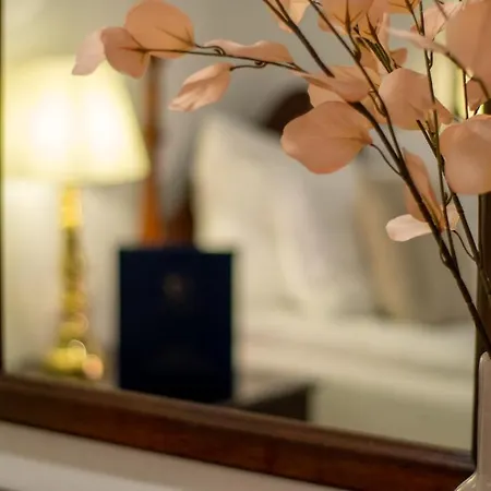Opera16 Guestrooms Guest house