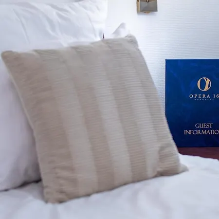Opera16 Guestrooms Pensionat