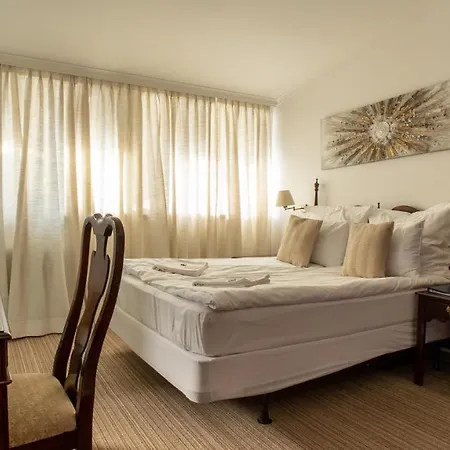 Pensionat Opera16 Guestrooms 4*
