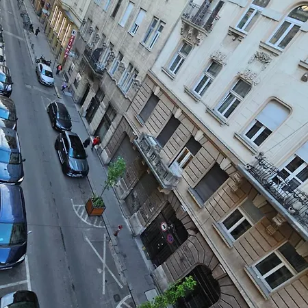 Guest house Opera16 Guestrooms Budapest