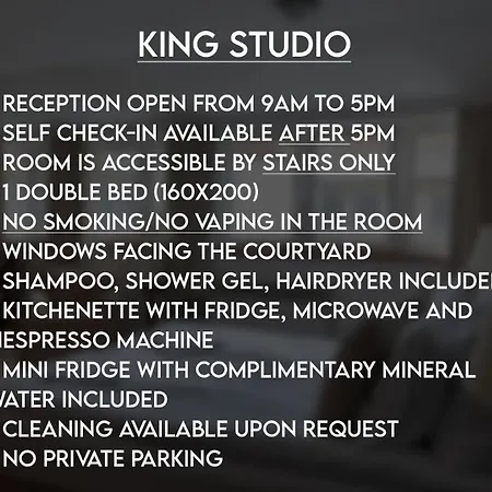 Opera16 Guestrooms 게스트하우스 *