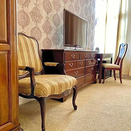 Opera16 Guestrooms Гостевой дом 4*