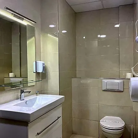 Opera16 Guestrooms Гостевой дом Будапешт