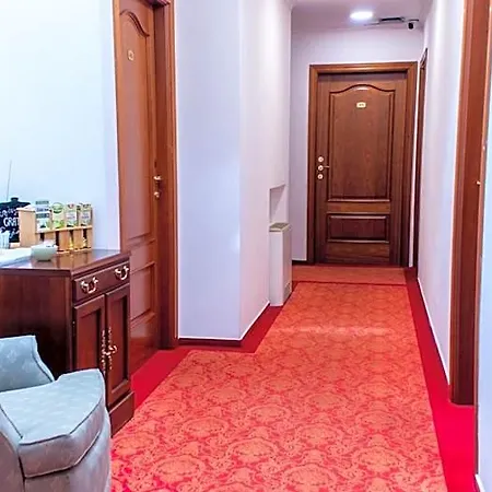 Гостевой дом Opera16 Guestrooms