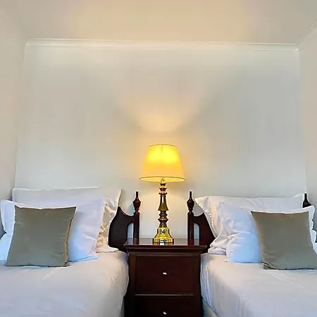 Opera16 Guestrooms Гостевой дом Будапешт