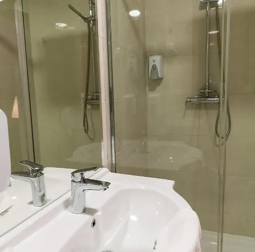 Opera16 Guestrooms Budapest