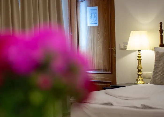 Pensionat Opera16 Guestrooms 4*