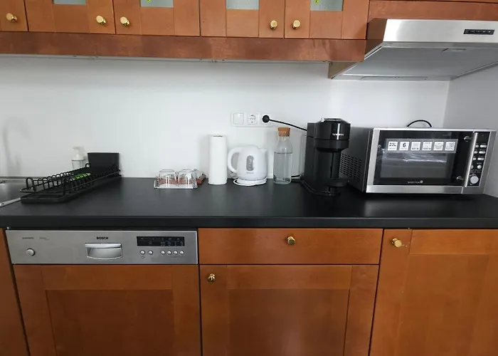 Opera16 Guestrooms Pensionat 4*