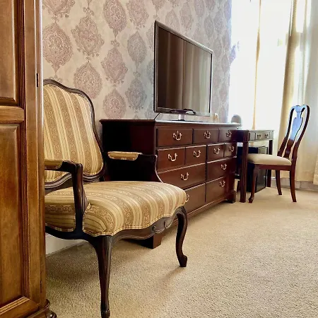 Opera16 Guestrooms Gæstehus 4*