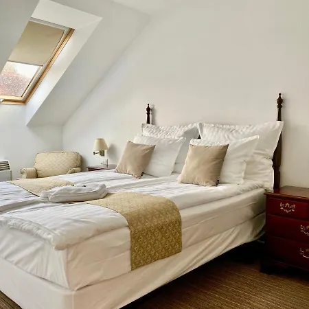 Opera16 Guestrooms Budapest