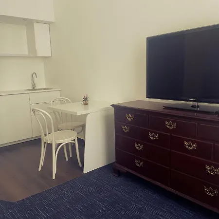 Opera16 Guestrooms 4* Budapest