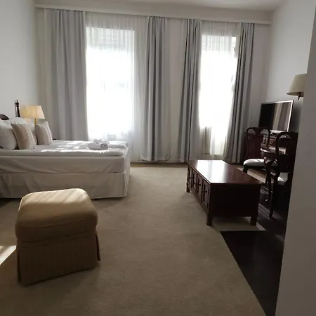 Opera16 Guestrooms Guest house Budapest