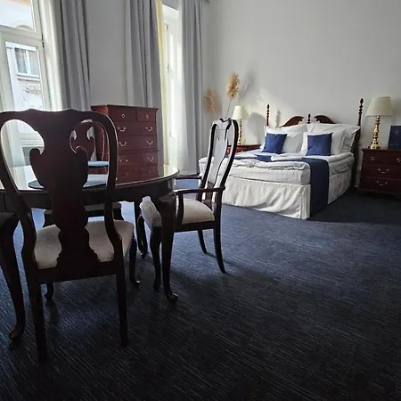 Opera16 Guestrooms Budapest