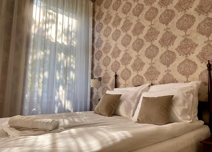 Opera16 Guestrooms