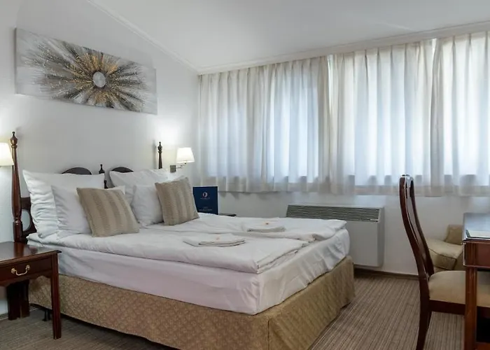 Opera16 Guestrooms 招待所