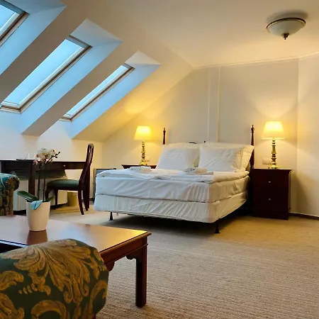 Opera16 Guestrooms Budapeste