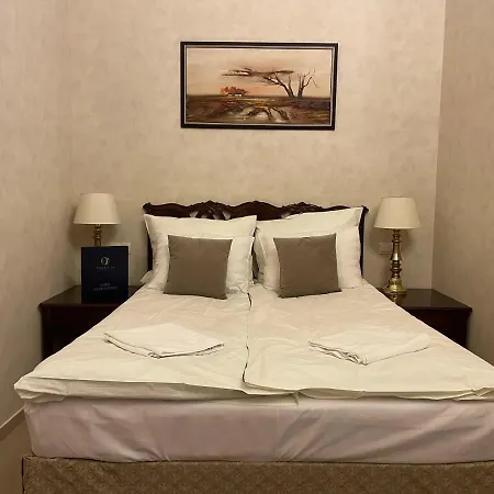 Opera16 Guestrooms 4* ブダペスト